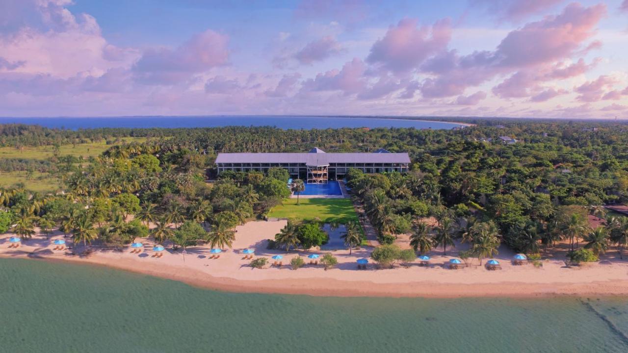 Breeze Pasikudah Hotel Passikudah Exterior foto