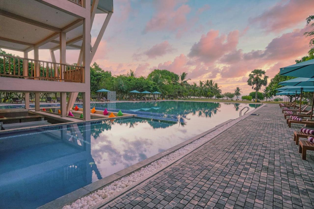 Breeze Pasikudah Hotel Passikudah Exterior foto