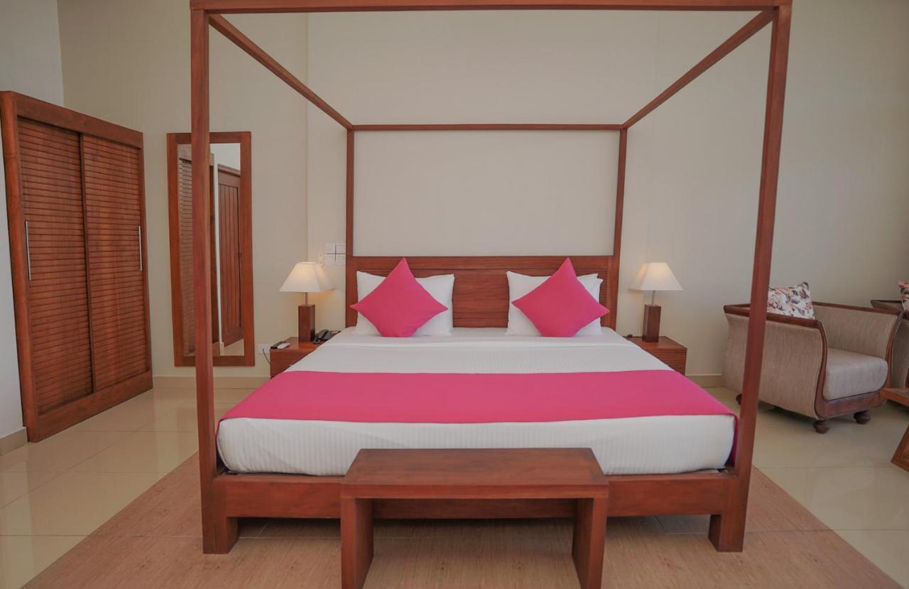 Breeze Pasikudah Hotel Passikudah Exterior foto